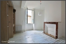 Maison de bourg en pierre avec dépendance à vendre 4 pièces à Saint-Antoine-de-Breuilh (24)