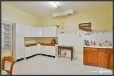 Maison de ville à vendre 4 chambres extérieur et garage sur la commune de Port Sainte Foy et Ponchapt en Dordogne 