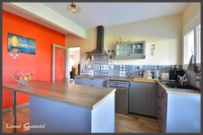 Maison Familiale à vendre 3/4 chambres sur un terrain arboré proche de Pineuilh à SAINT ANDRE ET APPELLES (33)