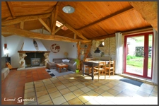 Maison à vendre Longère en Pierre de Caractère sur la commune de PINEUILH (33)