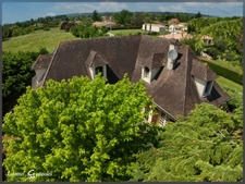 Périgourdine idéalement située 5 chambres sur un beau terrain Paysager à Pineuilh (33)