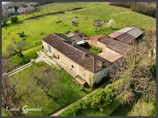 Ancien corp de ferme en pierre à vendre avec fort potentiel sur la commune de SAINTE RADEGONDE (33)