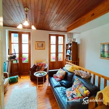 Immeuble rénové avec local commercial sur la commune de Sainte Foy la Grande 