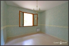 Maison à vendre de plain pied 3 chambres garage et grange sur 1.5ha à Fraisse en Dordogne   (24)