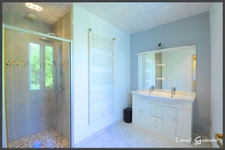 Maison en pierre de charme avec piscine 4 chambres en Gironde isolée dans un cadre rare et privilégié