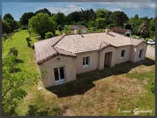 Maison à vendre de plain 3 chambres en bordure de le Dordogne sur la commune de PORT SAINTE FOY ET PONCHAPT (24)