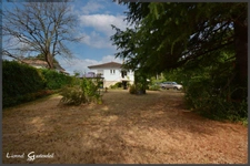Maison familiale rénovée avec appartement indépendant en bordure de Rivière à vendre 9 pièces PINEUILH (33)