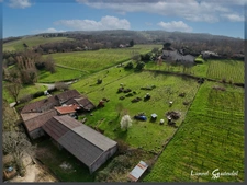 Ancien corp de ferme en pierre à vendre avec fort potentiel sur la commune de SAINTE RADEGONDE (33)