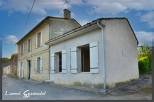 Maison à vendre en pierres disposant d'un jardin 6 pièces SAINT LAURENT DES COMBES (33) proche de SAINT EMILION 