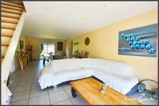 Maison à vendre 8 pièces 4 à 5 Chambres vue dominante sur la commune de Bonneville et Saint Avit des Fumadières (24)