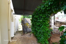 Maison à vendre 6 pièces 3 chambres sur trois niveaux disposant de beaux volumes au calme, proche du centre-ville de Bergerac (24)