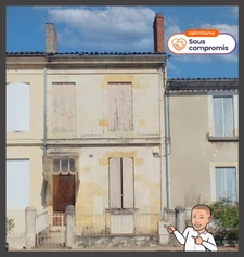 Maison de ville à rénover à vendre 6 pièces 3 chambres avec cour à SAINTE FOY LA GRANDE (33)