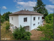 Maison à vendre 9 pièces d’environ 188 m² 7 chambres avec garage à Port-Sainte-Foy-et-Ponchapt (24)
