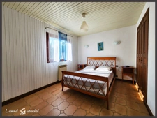 Maison à vendre de plain pied 3 chambres double garage et piscine sur la commune de  PINEUILH (33)