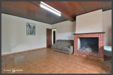 Maison avec dépendances à rénover à vendre 5 pièces 2 chambres à SAINT PIERRE D'EYRAUD en Dordogne (24)