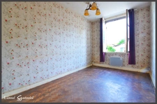 Maison à vendre en pierres disposant d'un jardin 6 pièces SAINT LAURENT DES COMBES (33) proche de SAINT EMILION 