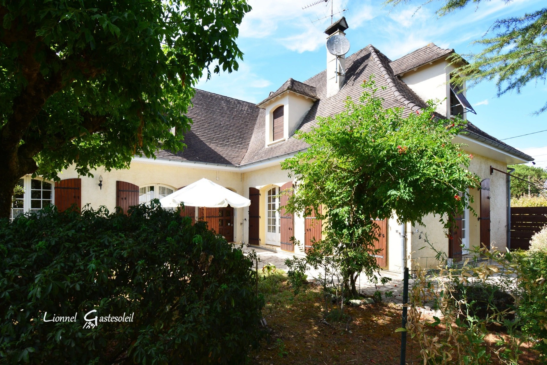 Maison 7 pièces 196 m² · à Pineuilh · 196 m² · 297 000 €