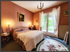 Maison à vendre avec piscine 9 pièces 4 chambres sur la commune de MONTCARET en Dordogne (24)