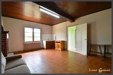 Maison avec dépendances à rénover à vendre 5 pièces 2 chambres à SAINT PIERRE D'EYRAUD en Dordogne (24)