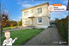  Maison familiale trois chambres à vendre avec jardin arboré – proche commerces et hôpital à PINEUILH (33)