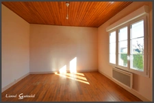Maison à vendre 5 pièces Deux chambres et dépendances à SAINT SEURIN DE PRATS (24)