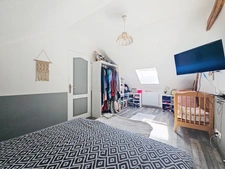 MAGNIFIQUE LONGERE EN PIERRES DE TAILLE, RENOVEE !