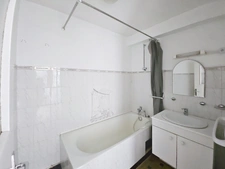 Appartement de type 3, 3ème étage à LAON !
