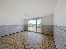 Appartement de type 3, 3ème étage à LAON !