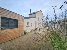 Triangle idéal pour cette Charmante Maison de style Rémois !