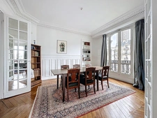 Pereire / Maillot - appartement d'angle en étage élevé, vue dégagée