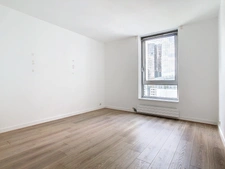 Courbevoie La Défense - appartement 2 ou 3 chambres, balcon, environnement verdoyant
