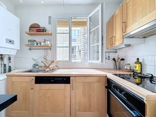 Rue Daguerre : appartement 2 pièces au calme en dernier étage