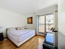 Neuilly-sur-Seine – Île de la Jatte : appartement 4 pièces avec balcon