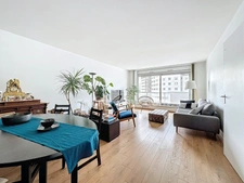 Courbevoie La Défense - appartement 2 chambres, balcon, environnement calme et verdoyant