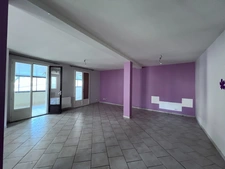 Local/bureau à vendre  (87)