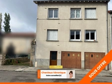 Immeuble de rapport à vendre à CHATEAUPONSAC (Haute-Vienne) - 2 Appartements Type F3 - 4 Garages 