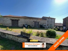 Ancien corps de ferme à vendre SAINT-PARDOUX-LE-LAC (87)