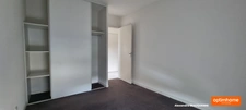 Appartement agréable de 2 chambres balcon et parking / local vélo