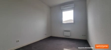 Appartement agréable de 2 chambres balcon et parking / local vélo