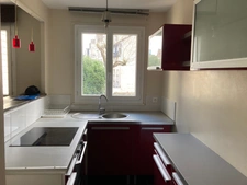 Grand appartement T2 de 57.70 m2 au 1er étage sans ascenseur, ROUEN rive droite.