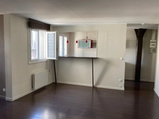 Appartement T2 à vendre 76000 ROUEN centre rive droite, surface habitable 57.70 m2 au 1er étage.