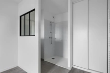 appartement T4 neuf à vendre ROUEN rive droite, surface hab 73.38 m2 + loggia 10.82 m2 + 2 places parking.