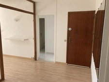 3-room apartment for sale in Rouen, right bank, living area 75 m2 + cellar + 2 parking spaces.