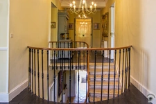 Château superbement rénové, 3 granges converties, Pigeonnier, 3 piscines, 5,4Ha ...  havre de calme!