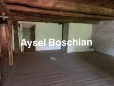MAISON A RENOVER - 115M2 + TERRAIN ET GRENIER - PROCHE FRONTIERES 