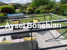 MAISON INDIVIDUELLE- PLAIN- PIED- 128M2 -4 CHAMBRES - 3 GARAGES - PARKING- TERRAIN - SOUS-SOL COMPLET -LEXY