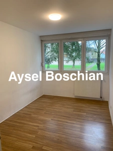 APPARTEMENT LUMINEUX -3 CHAMBRES - 94M2-  LONGWY-HAUT- PROCHE FRONTIERES ET COMMERCES 