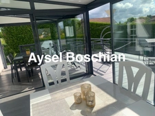 MAISON INDIVIDUELLE- PLAIN- PIED- 128M2 -4 CHAMBRES - 3 GARAGES - PARKING- TERRAIN - SOUS-SOL COMPLET -LEXY