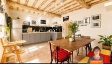 A vendre Aigues-Mortes (Gard)  - Maison intra-muros 4 chambres avec sanitaires privatifs avec patio