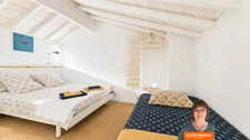 A vendre Aigues-Mortes (Gard)  - Maison intra-muros 4 chambres avec sanitaires privatifs avec patio